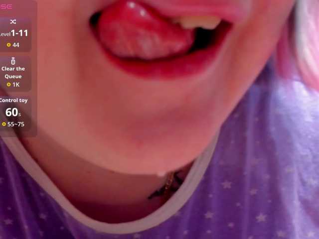 Sara-Moor's BongaCams show and profile