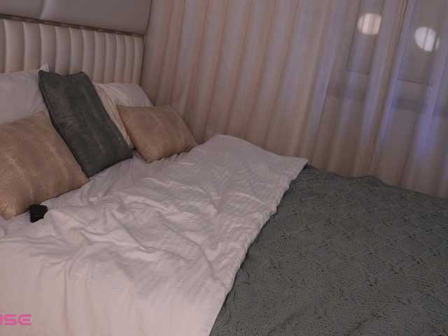 Little-Lola07 webcam