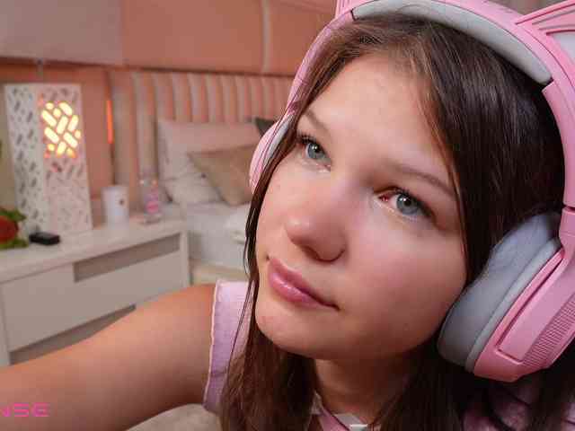 free sex chats Little-Lola07