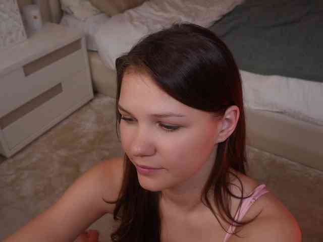 Little-Lola07 webcam