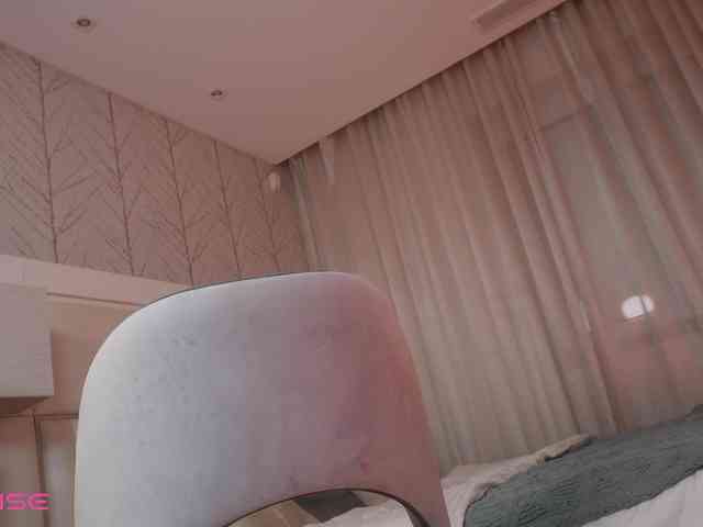 Little-Lola07 webcam