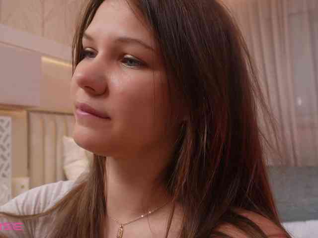 Little-Lola07 webcam