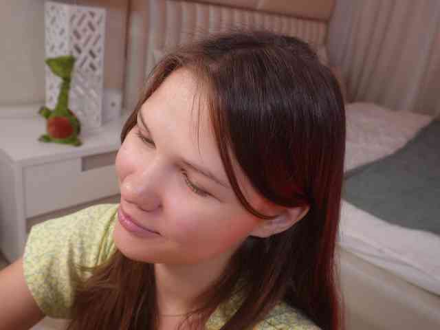 Little-Lola07 webcam