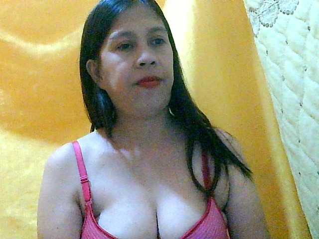 Preview of yummyflirttits69