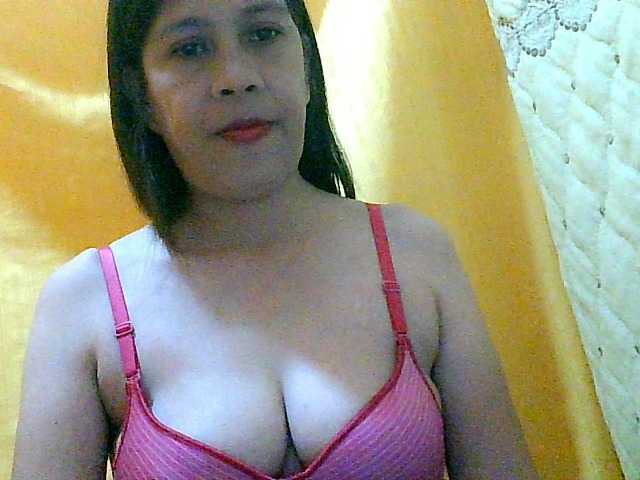 Preview of yummyflirttits69