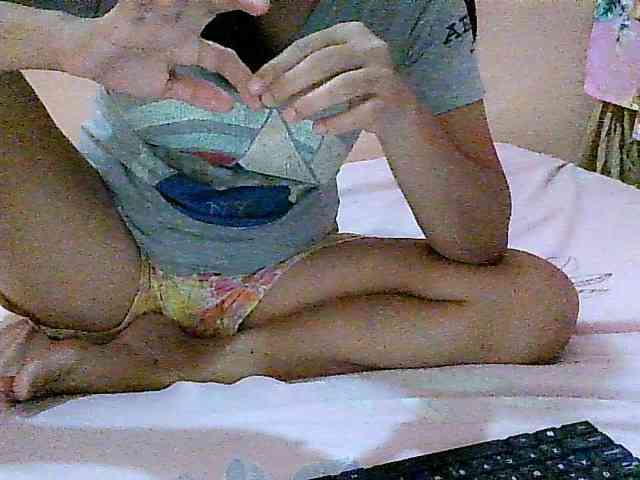 Yummyflirttits69 webcam