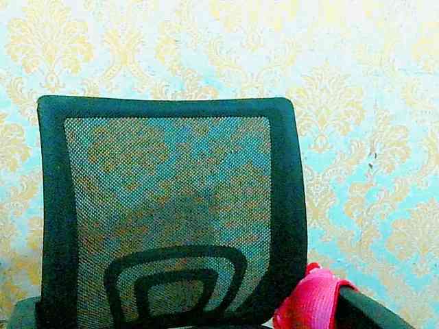 Yummyflirttits69 webcam