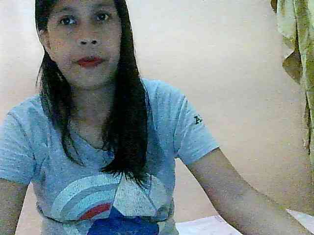 Yummyflirttits69 webcam