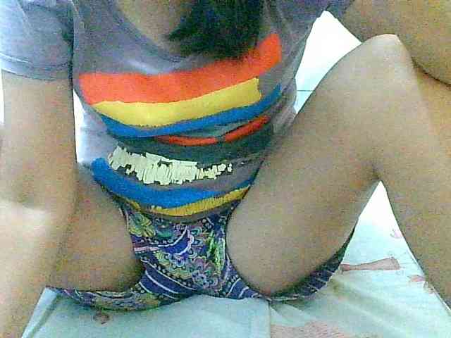 Yummyflirttits69 webcam