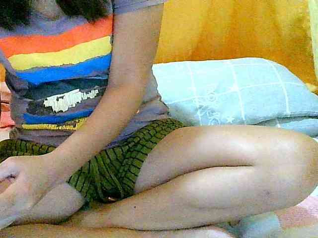 Yummyflirttits69 webcam