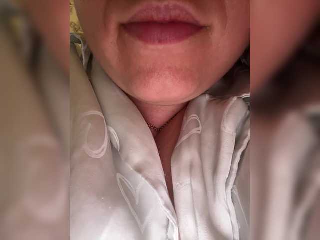 Amber-Lorinda's BongaCams show and profile