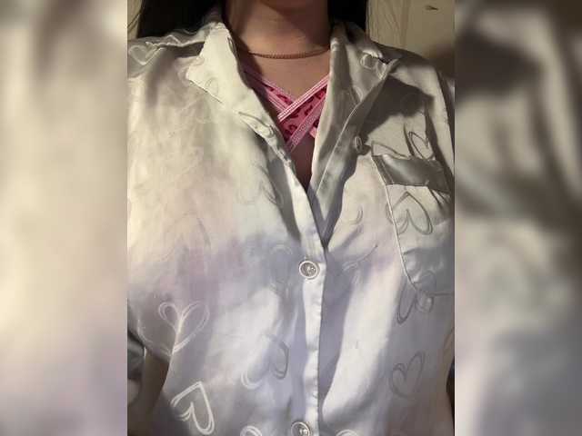 Amber-Lorinda's BongaCams show and profile