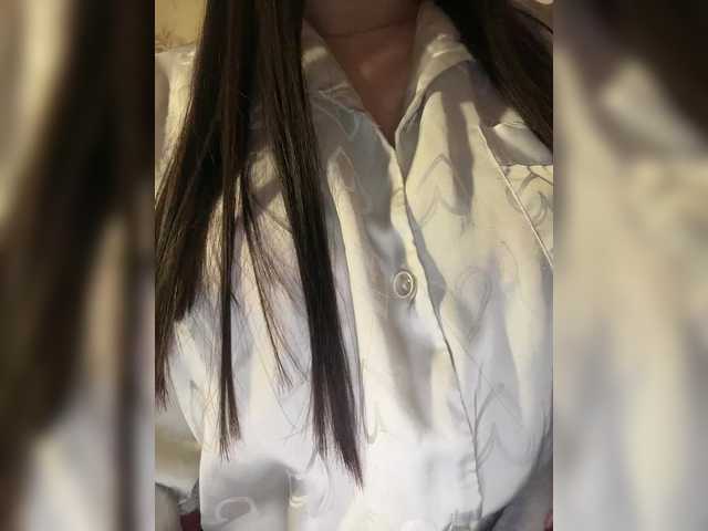 Amber-Lorinda's BongaCams show and profile