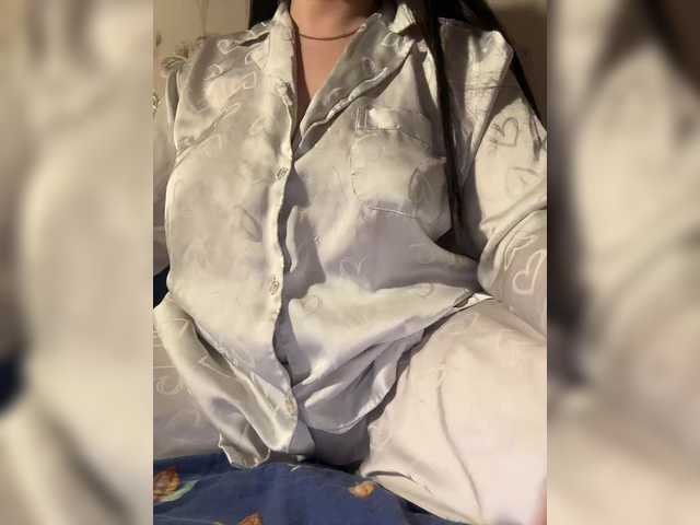 Amber-Lorinda's BongaCams show and profile