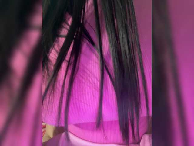 Amber-Lorinda's BongaCams show and profile