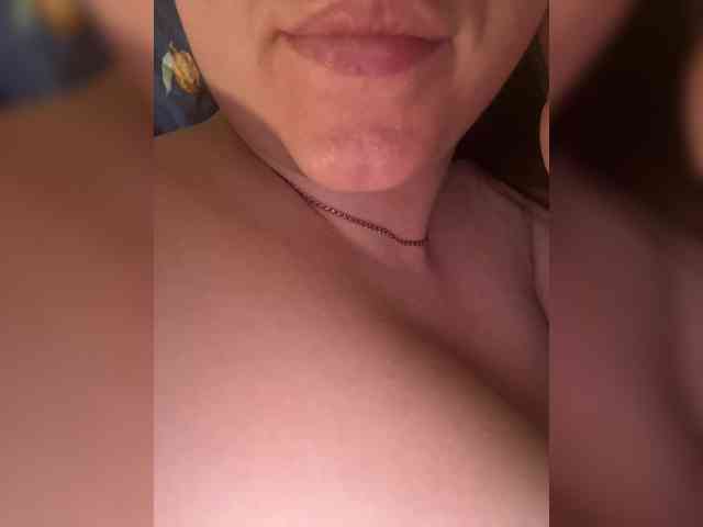 Amber-Lorinda webcam