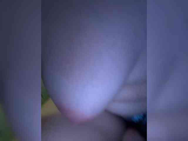 Amber-Lorinda webcam