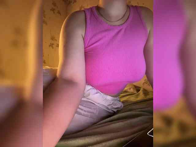 Amber-Lorinda webcam