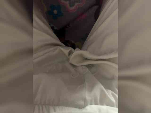 Amber-Lorinda webcam