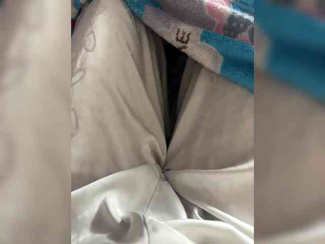 Amber-Lorinda webcam