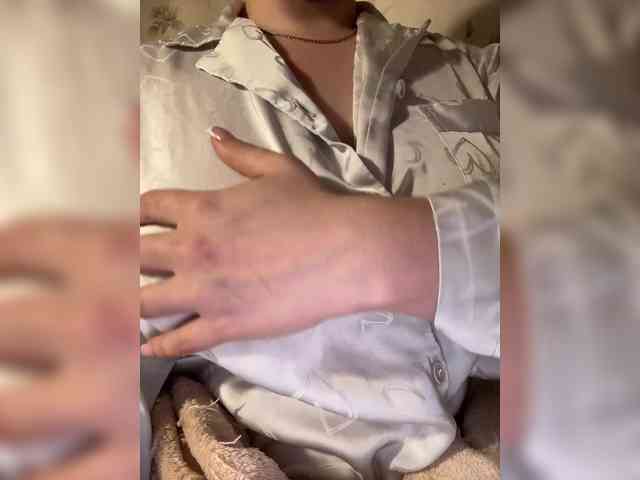 Amber-Lorinda webcam