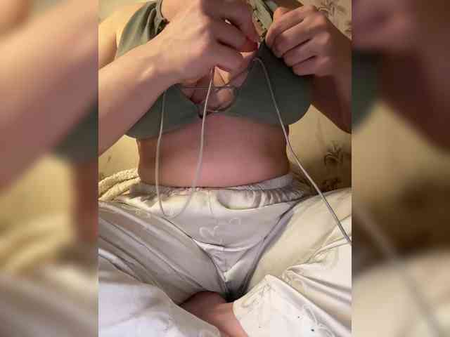 Amber-Lorinda webcam