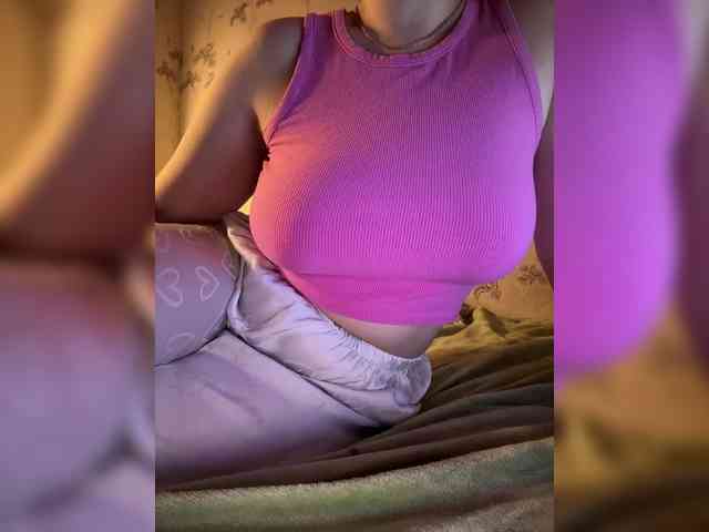 Amber-Lorinda webcam