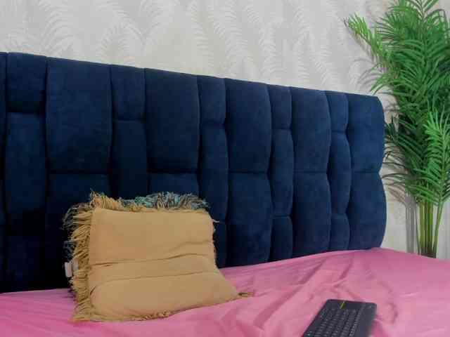 Ammy-Leroy Live Webcam on BongaCams