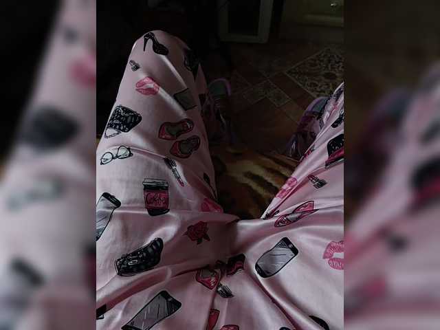 ZaraSss's BongaCams show and profile