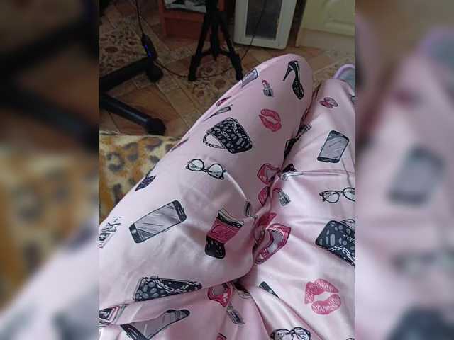 ZaraSss's BongaCams show and profile