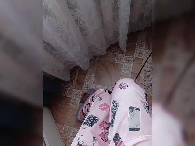 ZaraSss's BongaCams show and profile