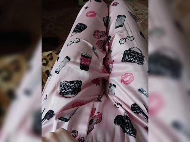 ZaraSss's BongaCams show and profile