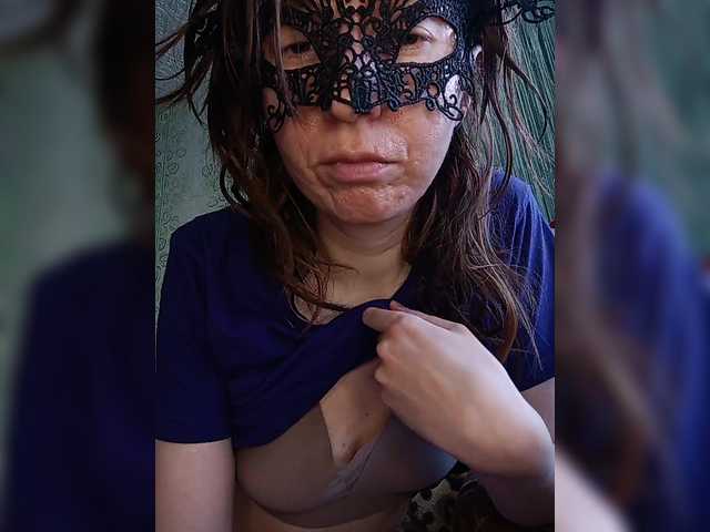 ZaraSss's BongaCams show and profile