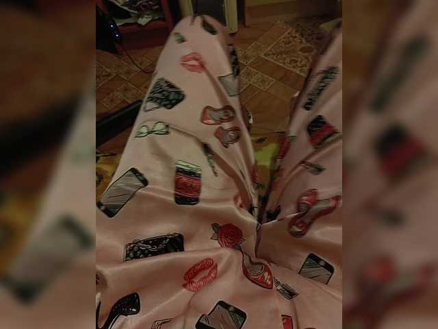 ZaraSss Live Cam and Statistics on UnifiedCams