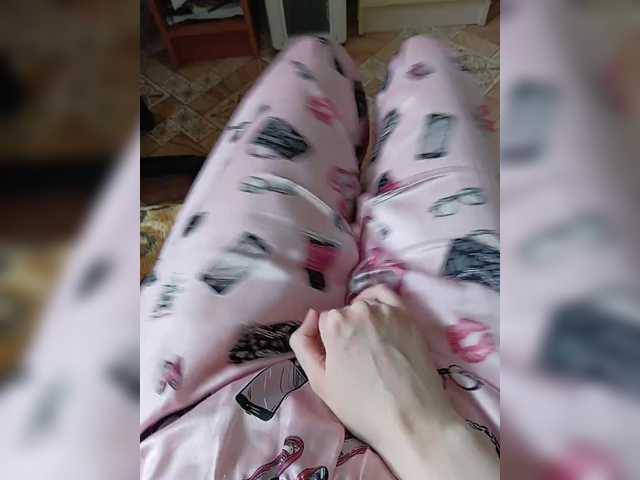 ZaraSss's BongaCams show and profile