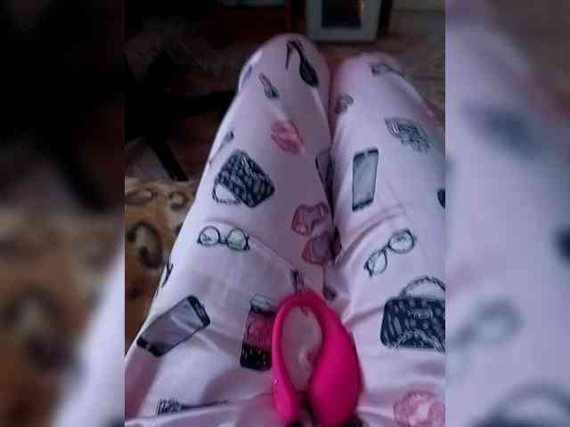 ZaraSss Live Webcam on BongaCams