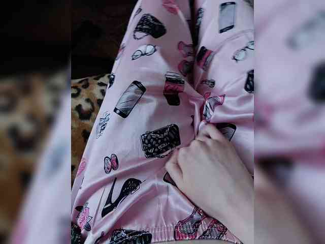 ZaraSss Live Webcam on BongaCams