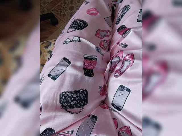 ZaraSss Live Webcam on BongaCams