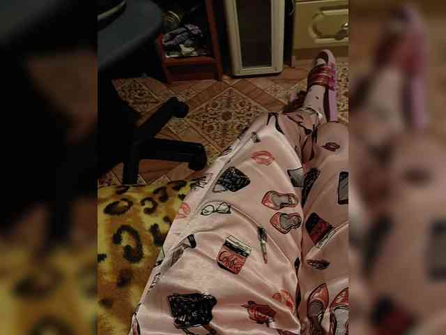 ZaraSss Live Webcam on BongaCams