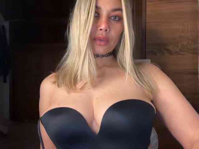 sexylatinapaulina webcam