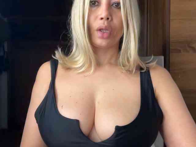 sexylatinapaulina webcam