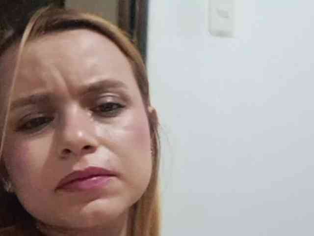 isabella-77 webcam