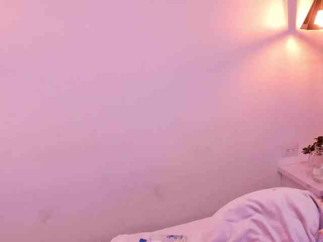 Katta-Gil Live Webcam on BongaCams