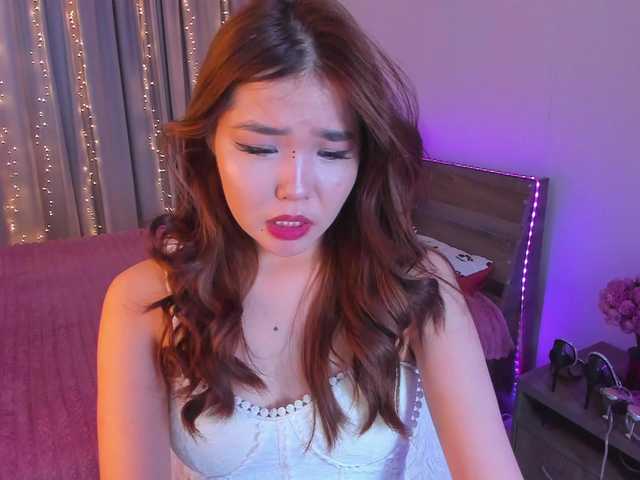 Dollyiaa's BongaCams show and profile