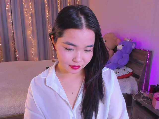 Dollyiaa's BongaCams show and profile