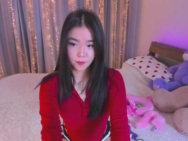 Dollyiaa's BongaCams show and profile