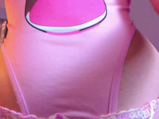 Dollyiaa's BongaCams show and profile