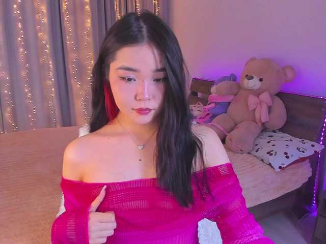 Dollyiaa's BongaCams show and profile