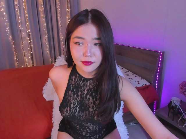 Dollyiaa's BongaCams show and profile