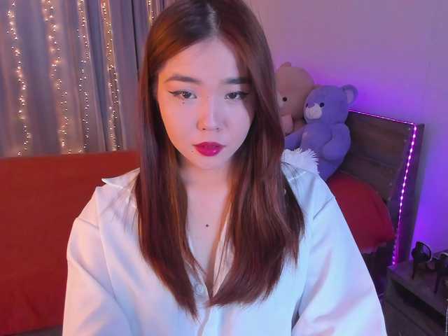 Dollyiaa's BongaCams show and profile